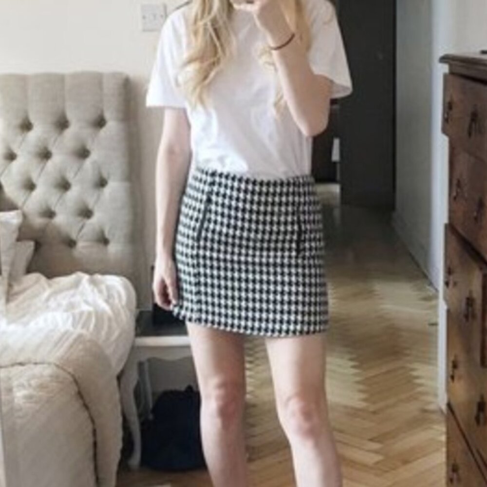 Topshop | Houndstooth Knit Thick Mini Skirt in Black and White Size US 6‎ - Picture 2 of 7